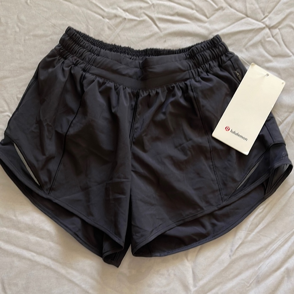 NWT Lululemon Hotty Hot LR 4” Lined Black Shorts, Size 4